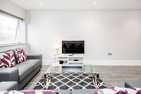 Roomspace Apartments -The Legacy