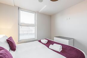 Roomspace Apartments -The Quadrant