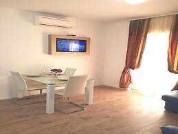 City Apartments Lani