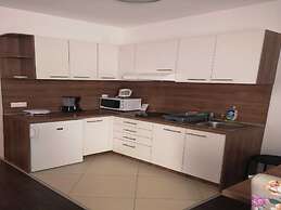 City Apartments Lani