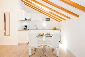 City Apartments Lani