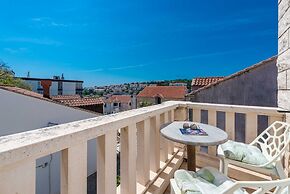 City Apartments Lani