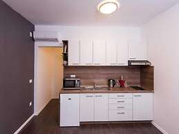 City Apartments Lani