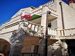 City Apartments Lani