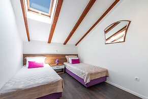 City Apartments Lani