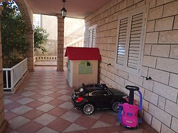 City Apartments Lani 3