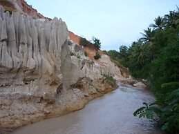 Mui Ne Alena Bungalow Hotel