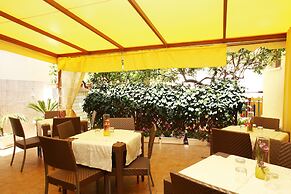 Coralia Bed and Breakfast