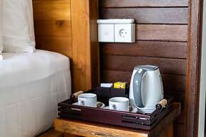 Lembongan Cempaka Villa & Restaurant