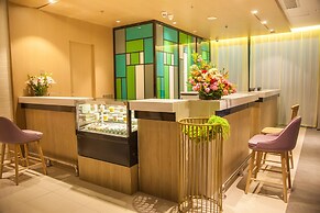 Magnolia Guilin Yangshuo West Street Hotel