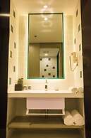 Magnolia Guilin Yangshuo West Street Hotel