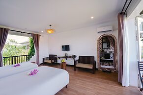 Ancient Garden Boutique Hoi An