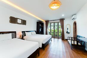 Ancient Garden Boutique Hoi An