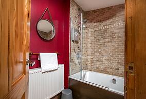 Charming Victorian Cottage