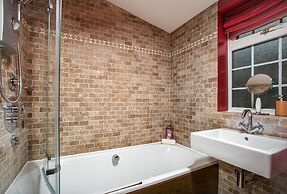 Charming Victorian Cottage