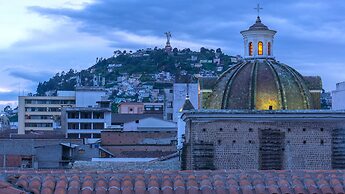 Hotel La Basílica Quito