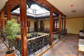 Hotel La Basílica Quito