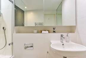 High Living Cosy Flat Next to Zone 1