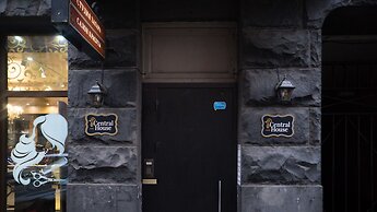 Central House Hostel
