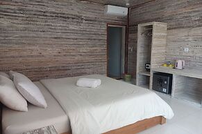 The Beach Huts Lembongan