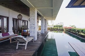 The Ocean Views Luxury Villas & Apartment