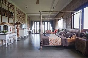 The Ocean Views Luxury Villas & Apartment