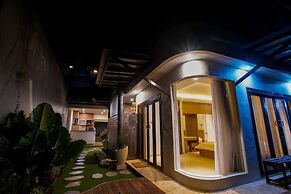 The Ocean Views Luxury Villas & Apartment