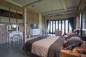 The Ocean Views Luxury Villas & Apartment