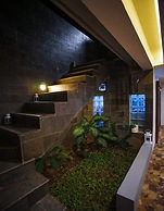 The Ocean Views Luxury Villas & Apartment