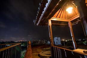 The Ocean Views Luxury Villas & Apartment