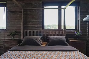 The Ocean Views Luxury Villas & Apartment