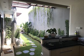 The Ocean Views Luxury Villas & Apartment