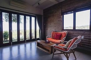 The Ocean Views Luxury Villas & Apartment