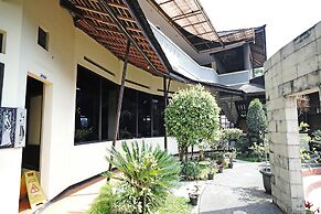 Saung Balibu Hotel