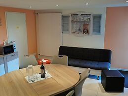 Comfortable mountain view apartment near Lucerne