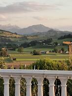 Comfortable mountain view apartment near Lucerne