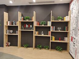 Ibis Guangyuan City Square Hotel