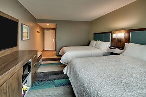 Hampton Inn & Suites Southport