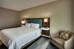 Hampton Inn & Suites Southport