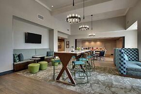 Hampton Inn & Suites Southport