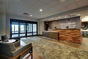 Hampton Inn & Suites Southport