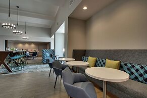 Hampton Inn & Suites Southport