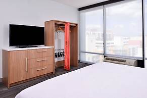 Home2 Suites by Hilton Tampa Downtown Channel District
