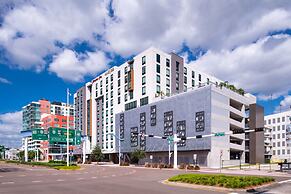 Home2 Suites by Hilton Tampa Downtown Channel District