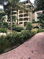 Savana at Porto Cupecoy Marina