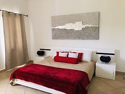 Savana at Porto Cupecoy Marina