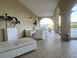 Savana at Porto Cupecoy Marina