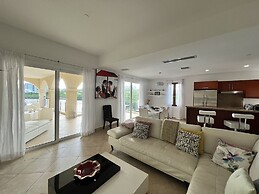 Savana at Porto Cupecoy Marina