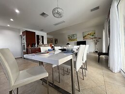 Savana at Porto Cupecoy Marina