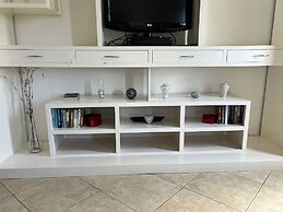 Savana at Porto Cupecoy Marina